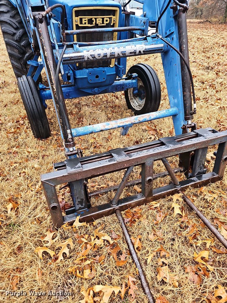 image for item NP9196 Ford 5600  tractor