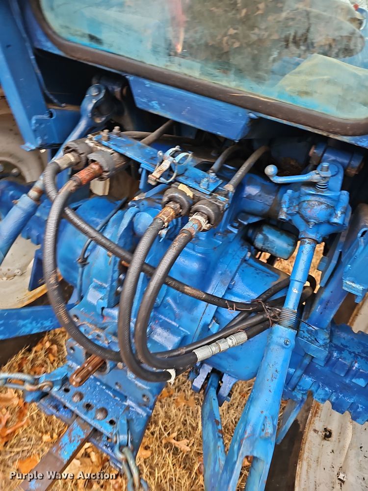 image for item NP9196 Ford 5600  tractor
