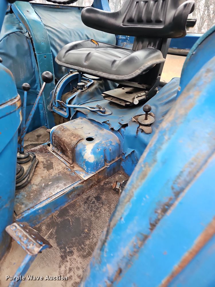 image for item NP9196 Ford 5600  tractor