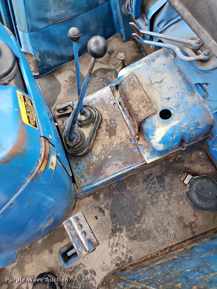 image for item NP9196 Ford 5600  tractor