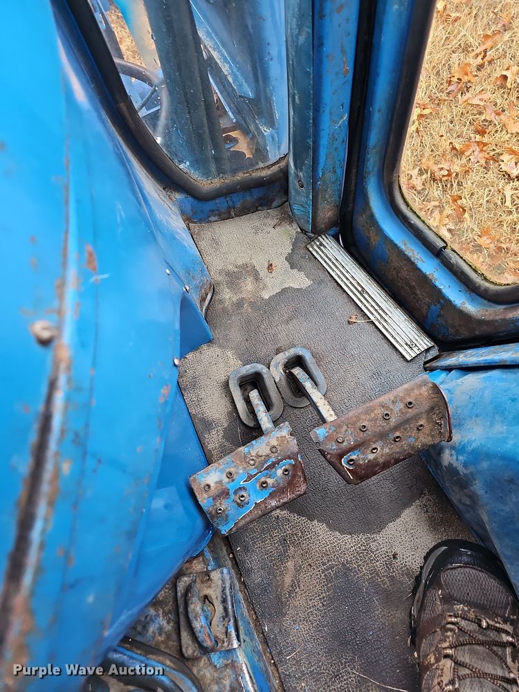 image for item NP9196 Ford 5600  tractor