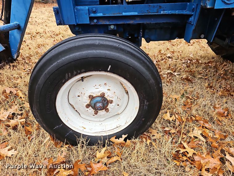 image for item NP9196 Ford 5600  tractor