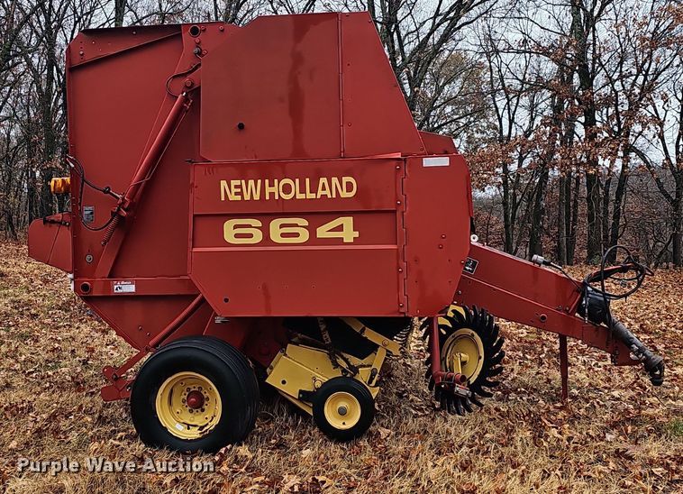 image for item NP9197 New Holland 664  round baler
