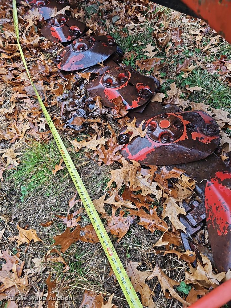 image for item NP9200 New Holland 617  disc mower