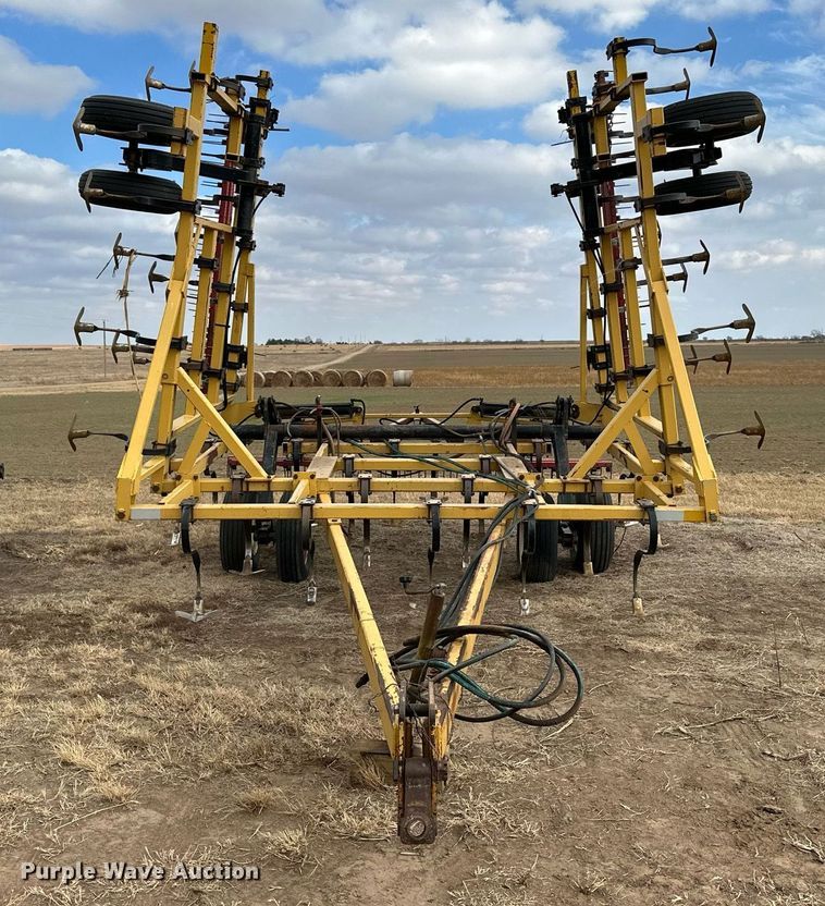 image for item NS9000 Landoll 1430  field cultivator