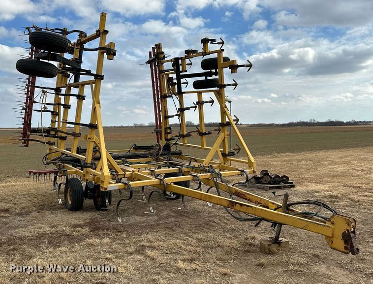 image for item NS9000 Landoll 1430  field cultivator