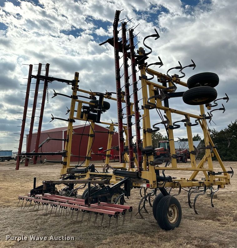 image for item NS9000 Landoll 1430  field cultivator