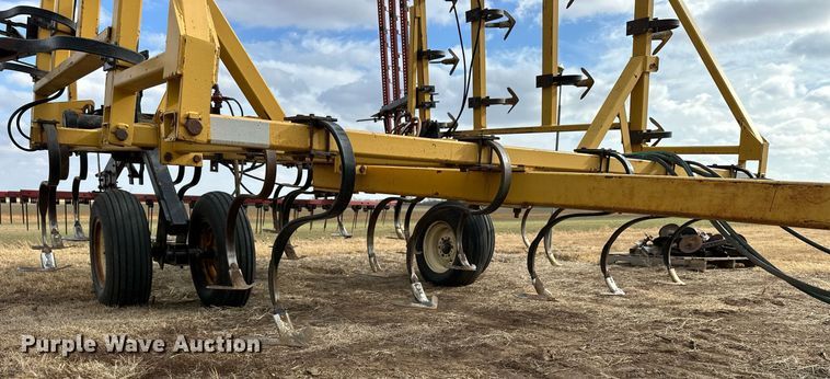 image for item NS9000 Landoll 1430  field cultivator