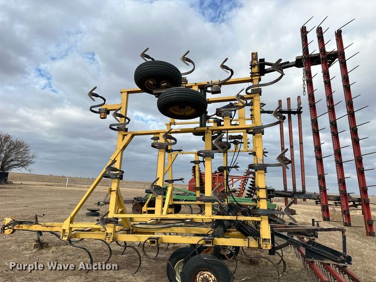 image for item NS9000 Landoll 1430  field cultivator