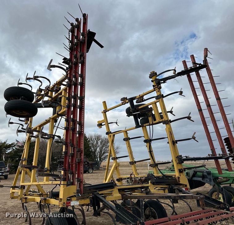 image for item NS9000 Landoll 1430  field cultivator