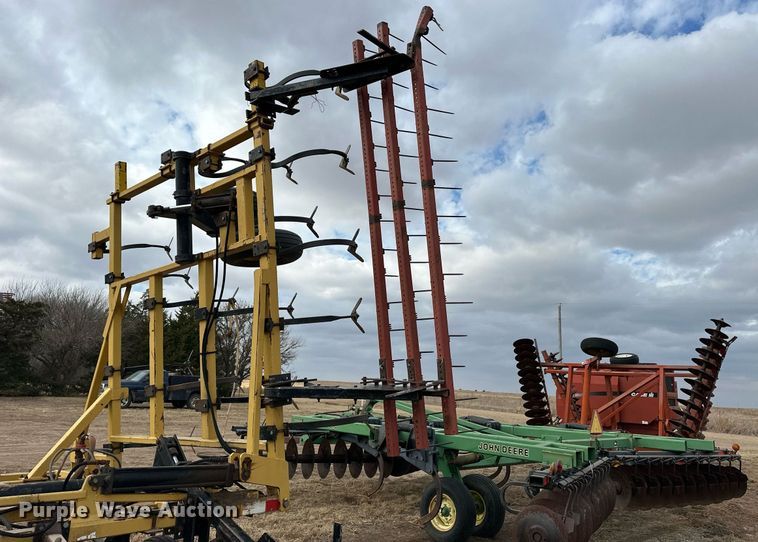 image for item NS9000 Landoll 1430  field cultivator