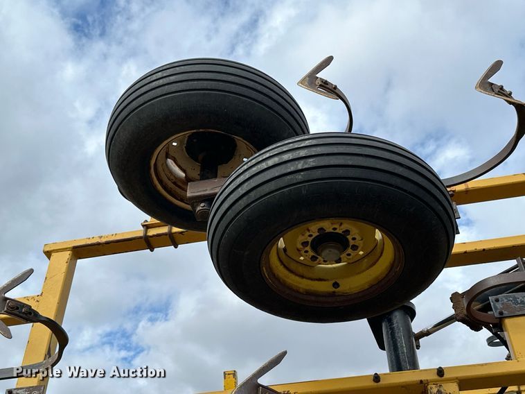 image for item NS9000 Landoll 1430  field cultivator