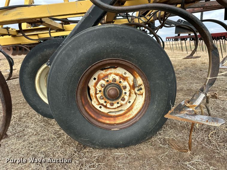 image for item NS9000 Landoll 1430  field cultivator