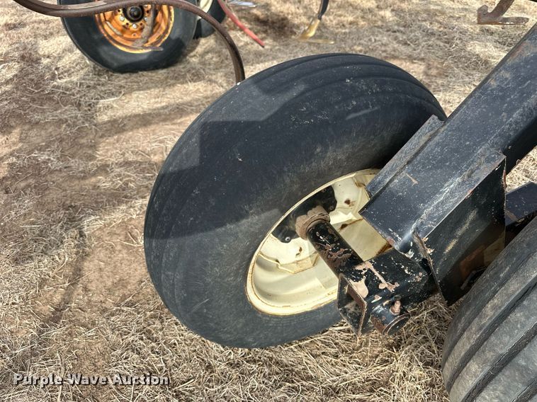 image for item NS9000 Landoll 1430  field cultivator