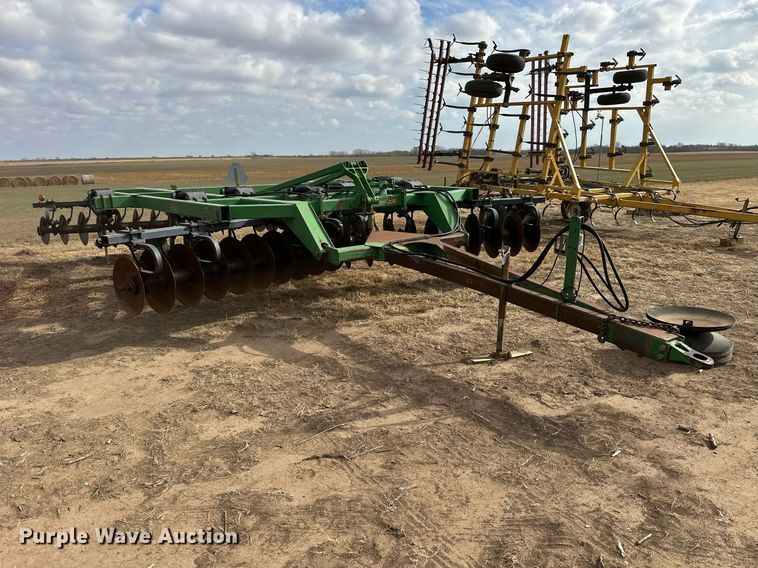 image for item NS9001 John Deere 510  disk ripper