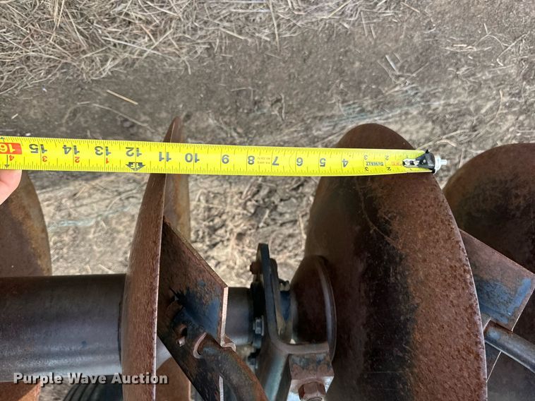 image for item NS9001 John Deere 510  disk ripper