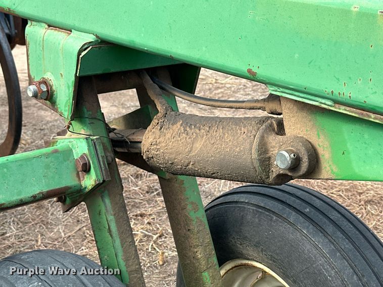 image for item NS9001 John Deere 510  disk ripper