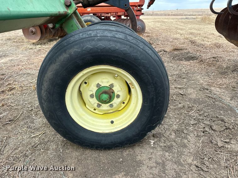 image for item NS9001 John Deere 510  disk ripper