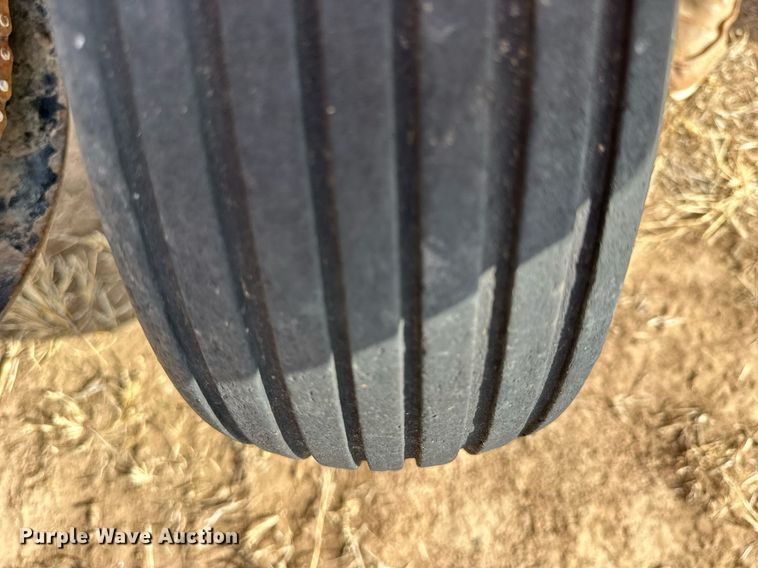 image for item NS9003 Case IH RBX563  round baler