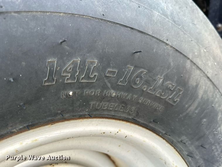 image for item NS9003 Case IH RBX563  round baler