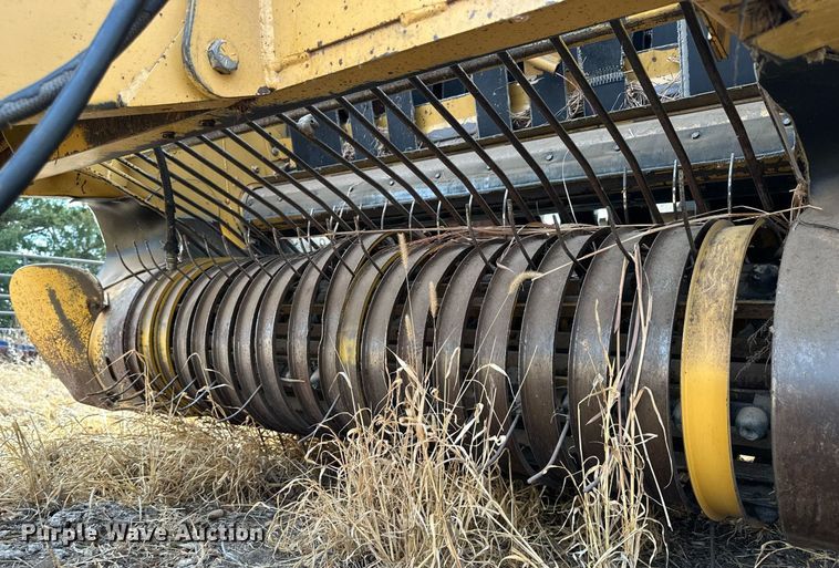 image for item NS9004 1983 Vermeer 605H  round baler