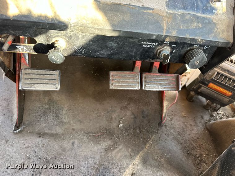 image for item NS9023 Case 1170 Agri King tractor