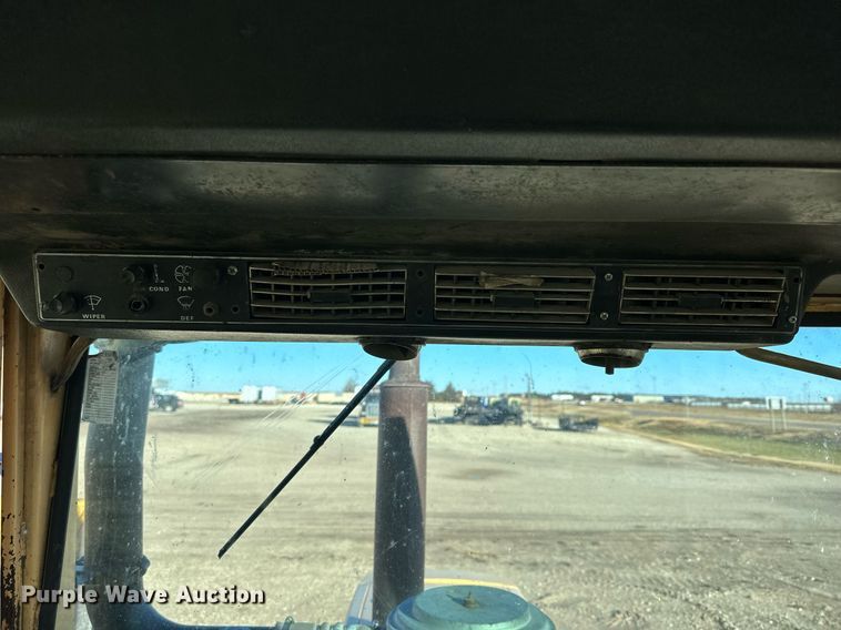 image for item NS9023 Case 1170 Agri King tractor