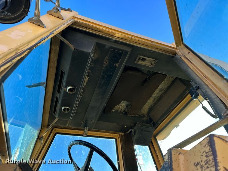 image for item NS9023 Case 1170 Agri King tractor