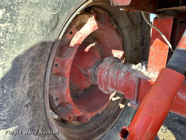 image for item NS9023 Case 1170 Agri King tractor