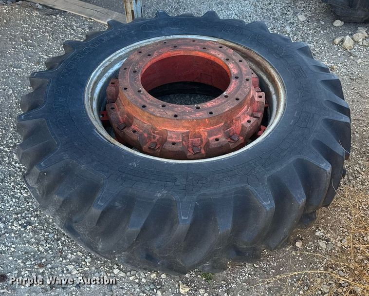 image for item NS9023 Case 1170 Agri King tractor