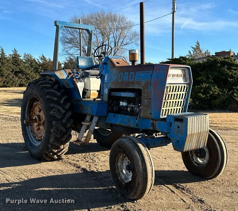 image for item NS9031 1974 Ford 8600  tractor