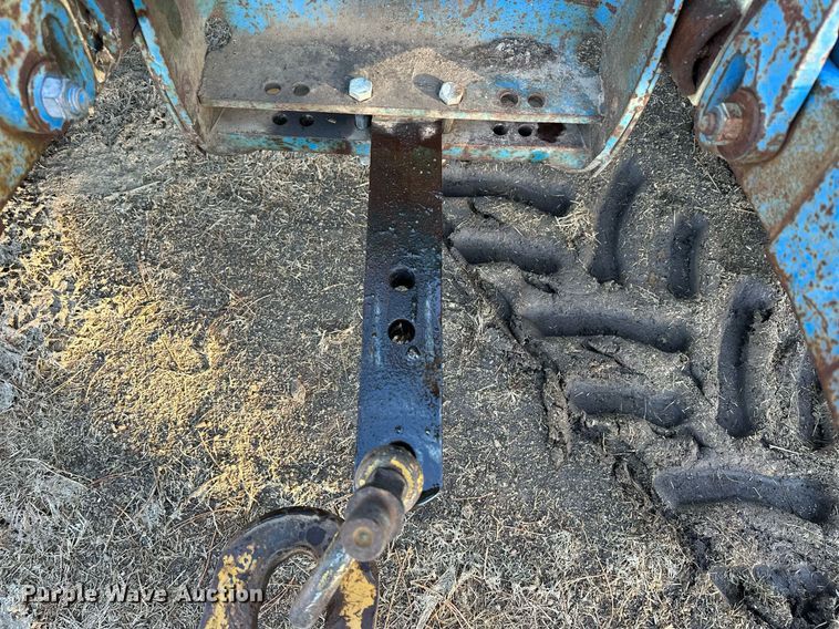 image for item NS9031 1974 Ford 8600  tractor