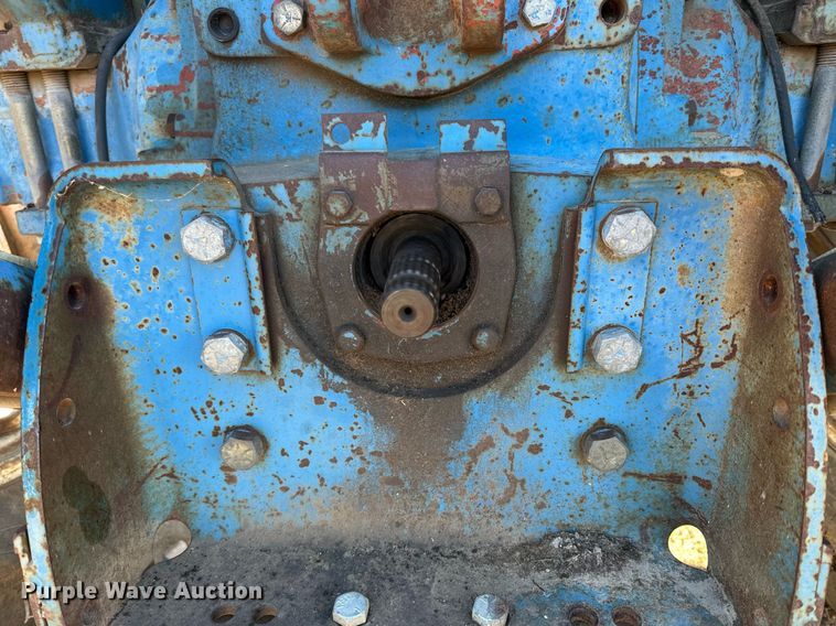 image for item NS9031 1974 Ford 8600  tractor