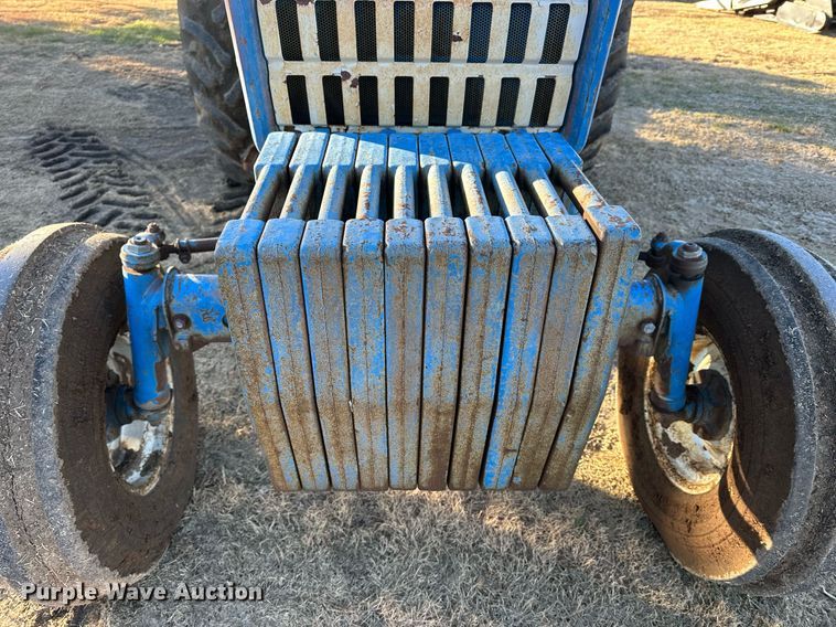 image for item NS9031 1974 Ford 8600  tractor