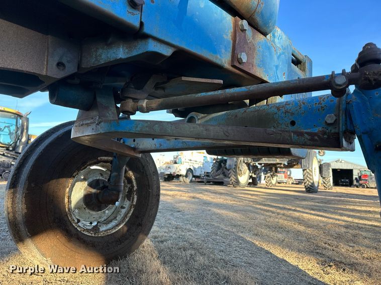 image for item NS9031 1974 Ford 8600  tractor