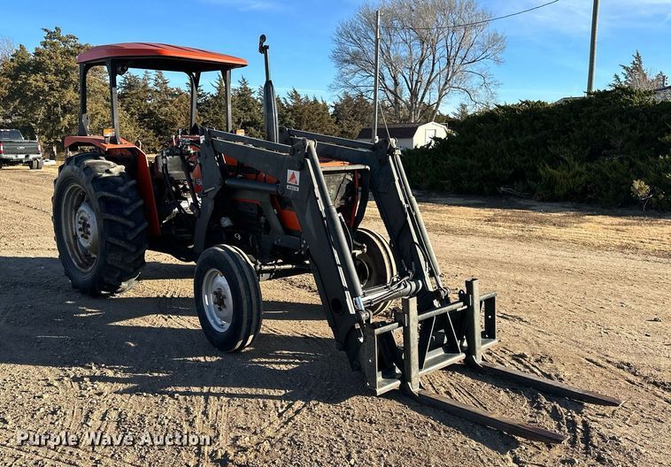 image for item NS9033 1992 AGCO Allis 5680  tractor