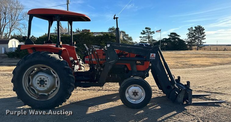 image for item NS9033 1992 AGCO Allis 5680  tractor
