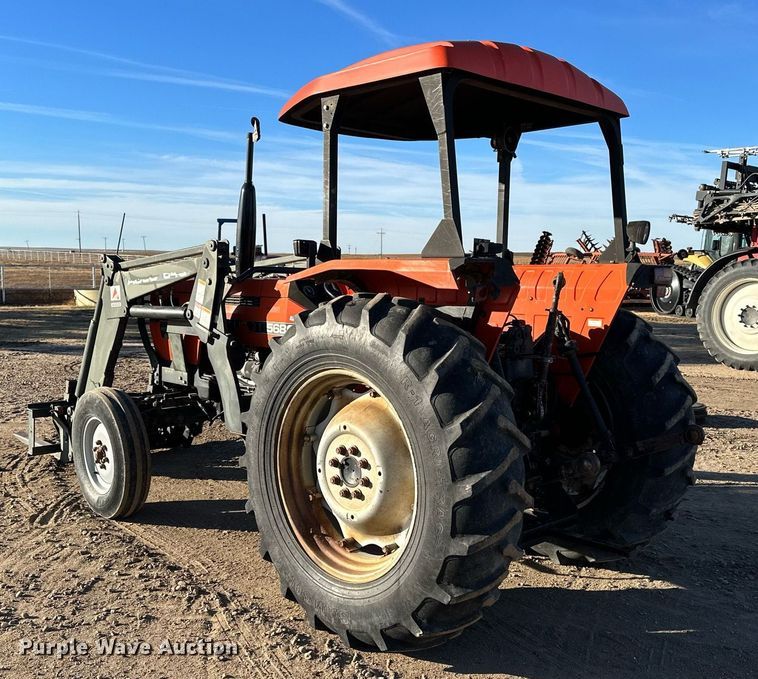 image for item NS9033 1992 AGCO Allis 5680  tractor