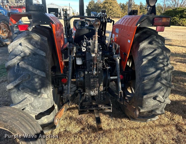 image for item NS9033 1992 AGCO Allis 5680  tractor