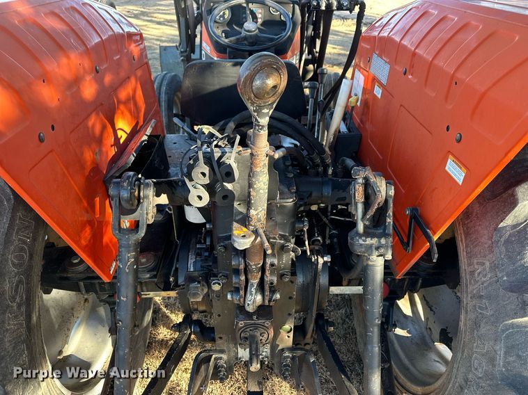 image for item NS9033 1992 AGCO Allis 5680  tractor