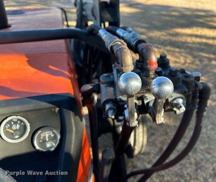 image for item NS9033 1992 AGCO Allis 5680  tractor