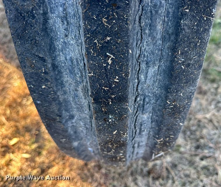 image for item NS9033 1992 AGCO Allis 5680  tractor