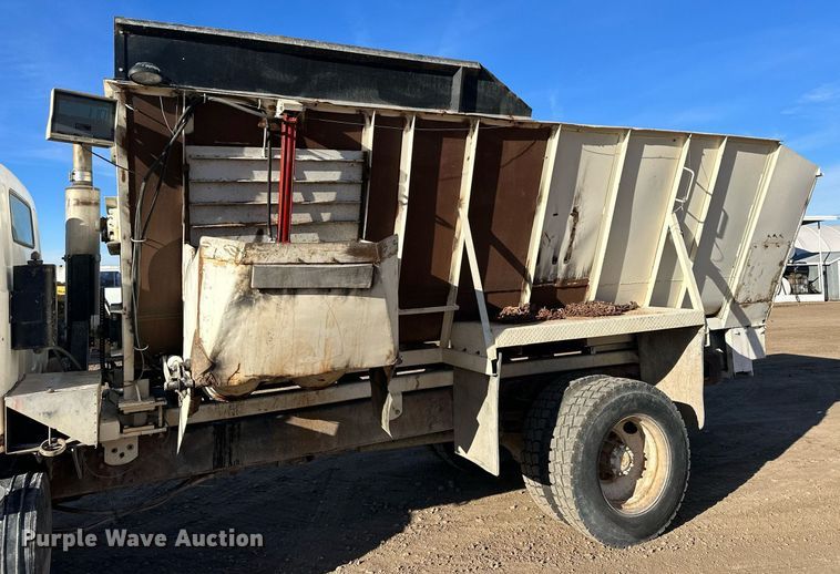 image for item NS9034 1986 GMC Brigadier  feed delivery truck