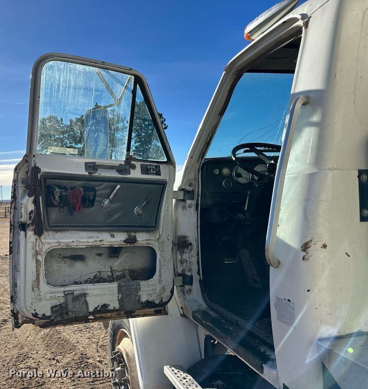 image for item NS9034 1986 GMC Brigadier  feed delivery truck