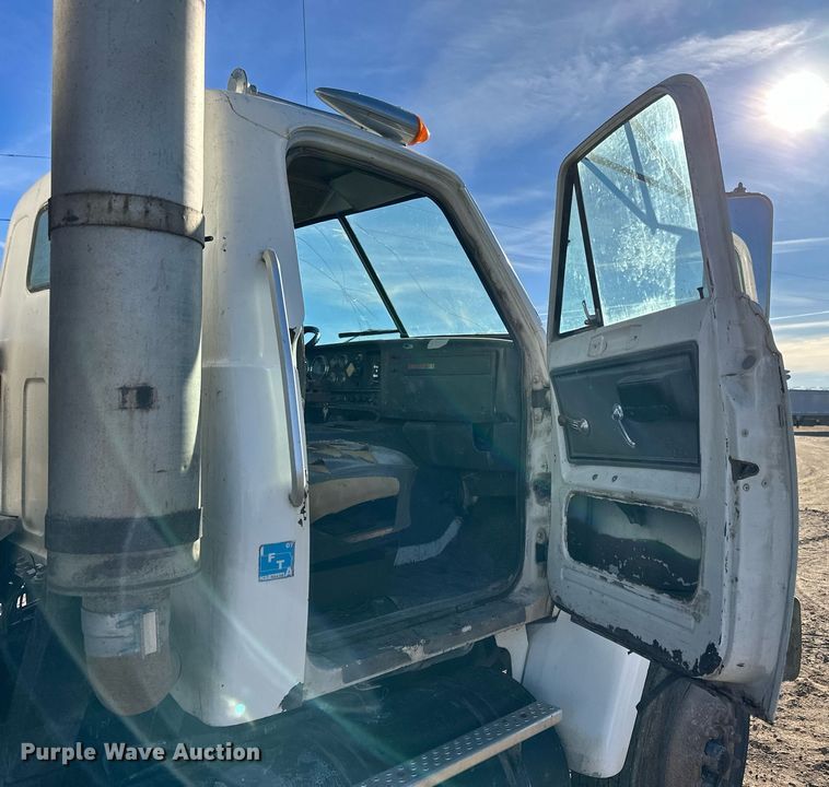 image for item NS9034 1986 GMC Brigadier  feed delivery truck