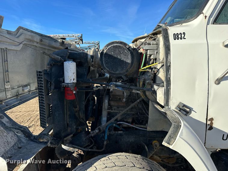image for item NS9034 1986 GMC Brigadier  feed delivery truck