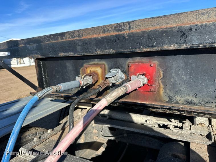 image for item NS9037 1978 Jantz GNLP8-12  swather / windrower trailer