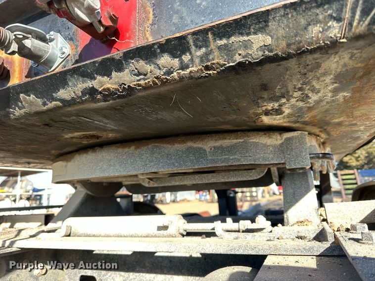 image for item NS9037 1978 Jantz GNLP8-12  swather / windrower trailer