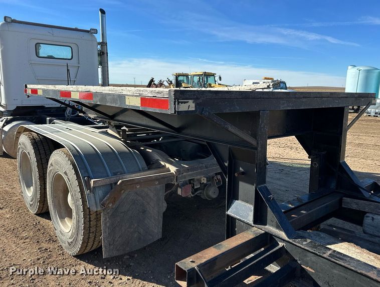 image for item NS9037 1978 Jantz GNLP8-12  swather / windrower trailer