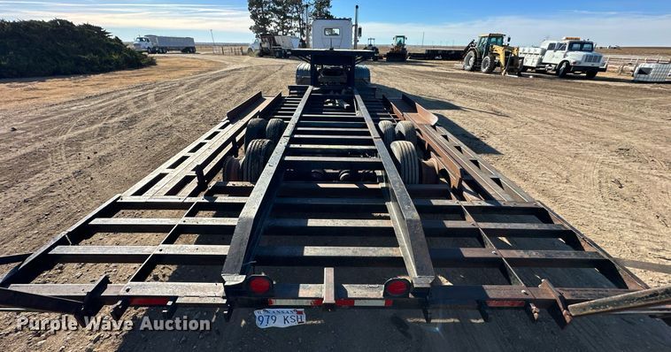 image for item NS9037 1978 Jantz GNLP8-12  swather / windrower trailer